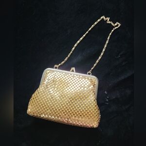 Gold Mesh, Satin-lined Clasp Purse with Chain Strap
